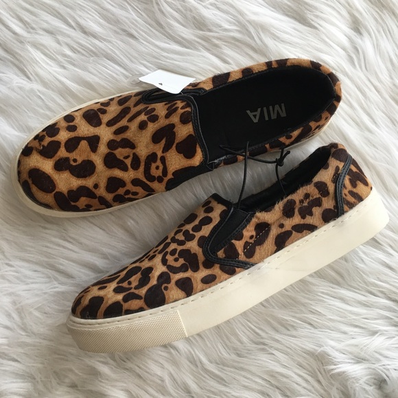 cheetah slip on